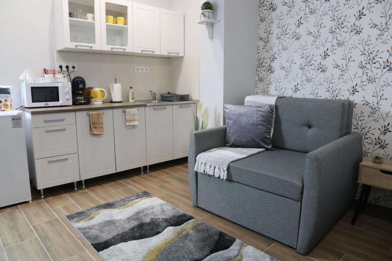 Varfal Apartman Егер Екстериор снимка