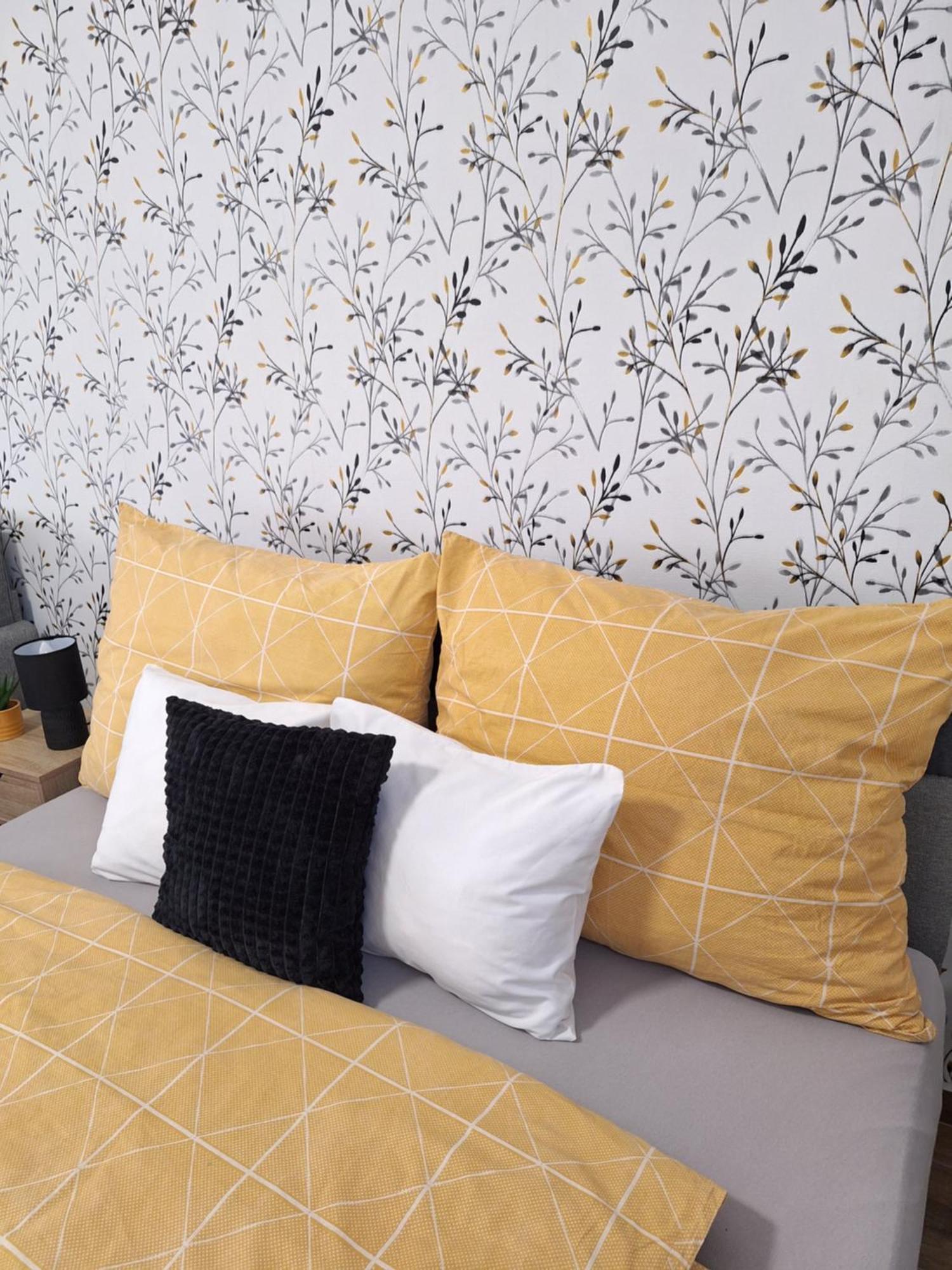 Varfal Apartman Егер Екстериор снимка