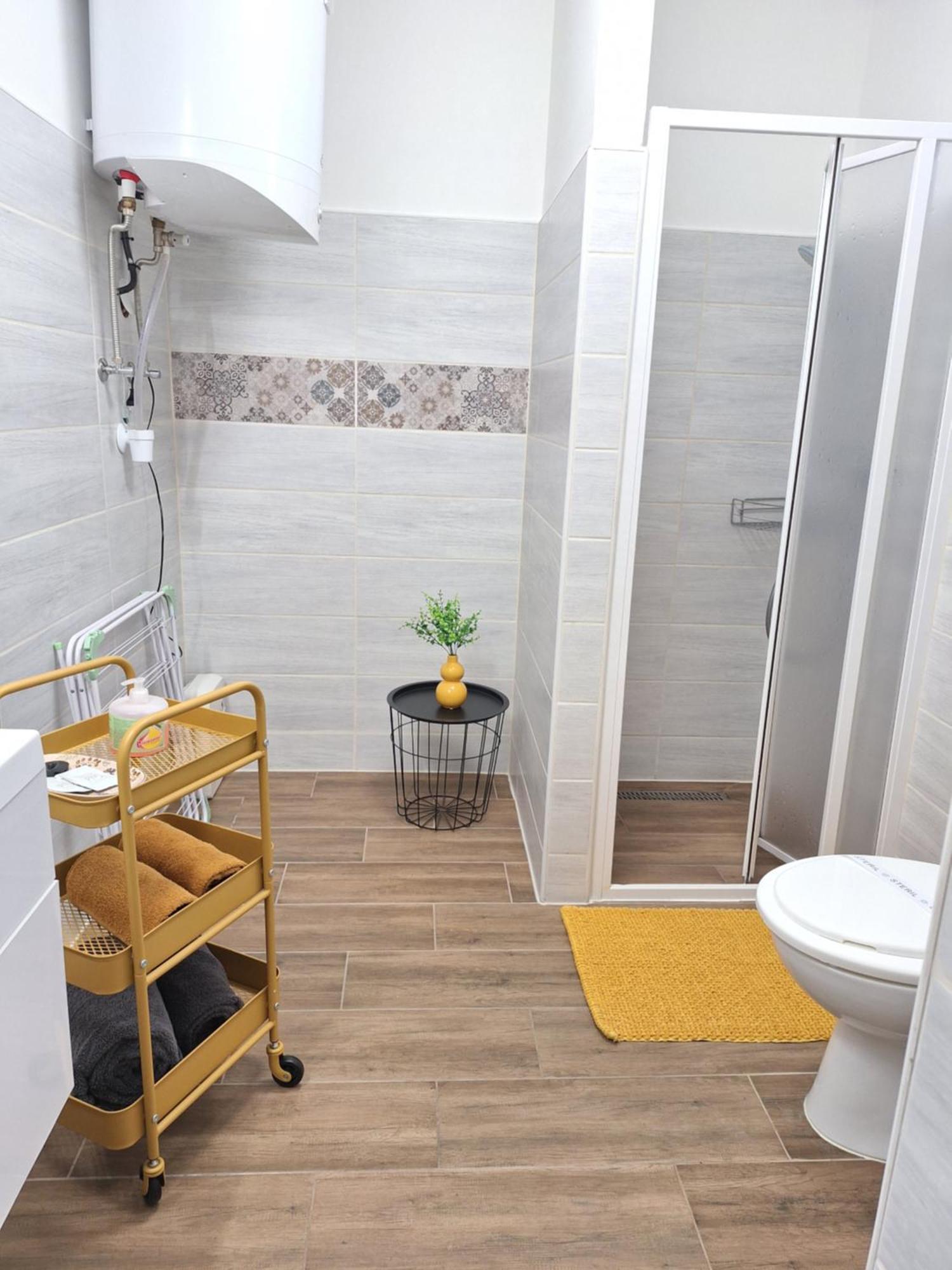 Varfal Apartman Егер Стая снимка