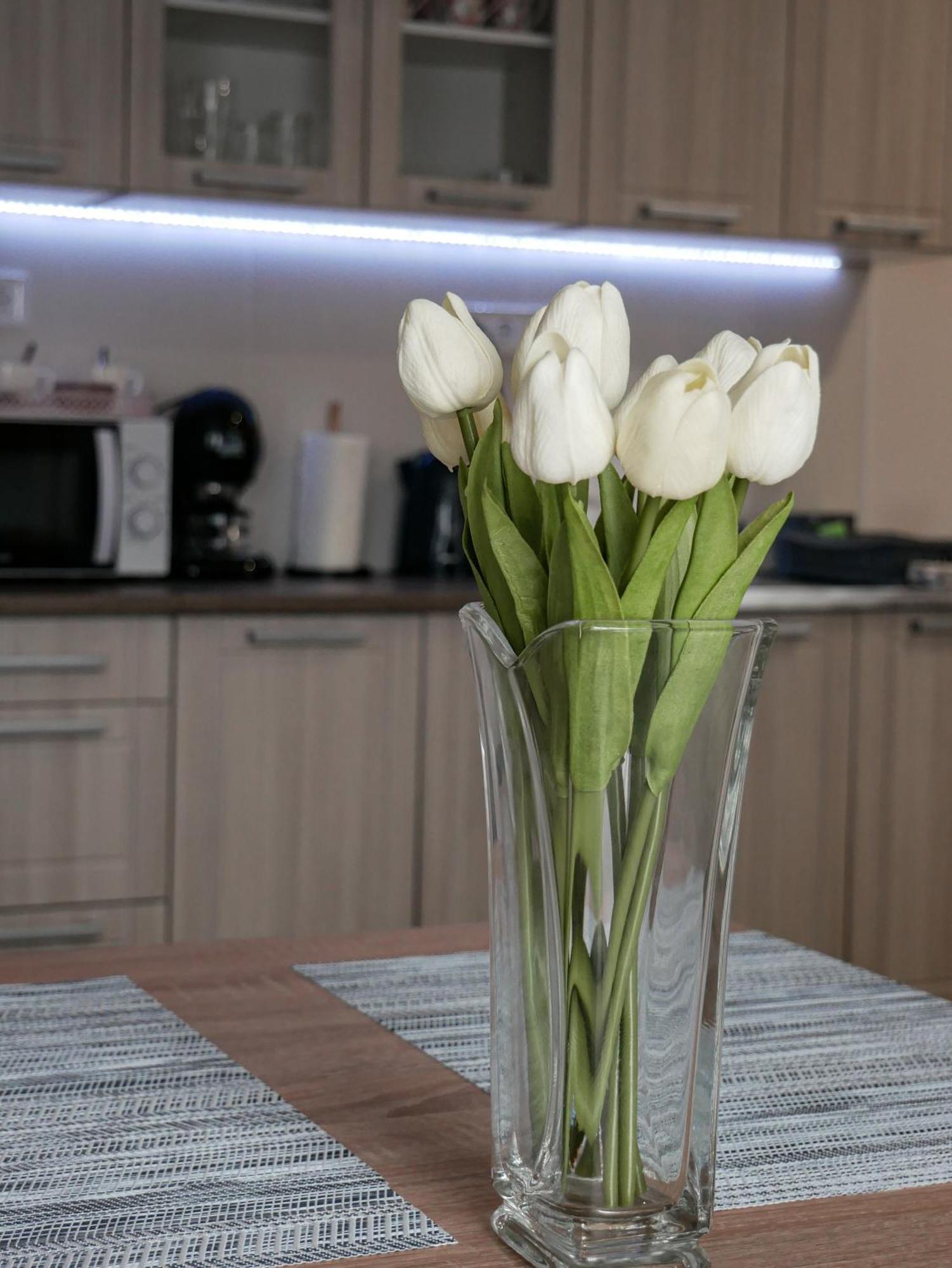Varfal Apartman Егер Стая снимка