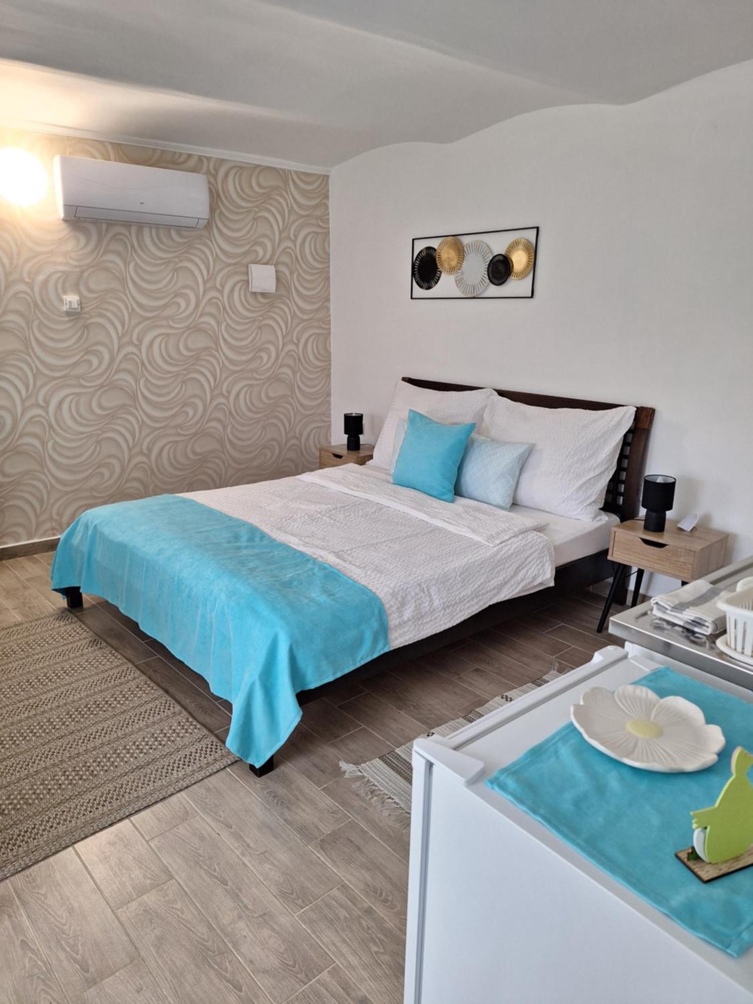 Varfal Apartman Егер Екстериор снимка